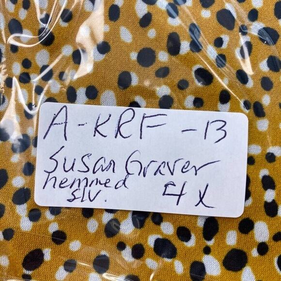 Susan Graver Liquid Knit Top Womens 4X Yellow Polka Dot Square Neck Elbow Sleeve - Picture 14 of 14